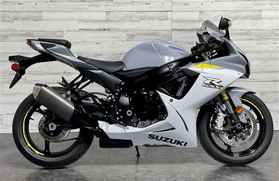 2022 Suzuki gsx r750cc 