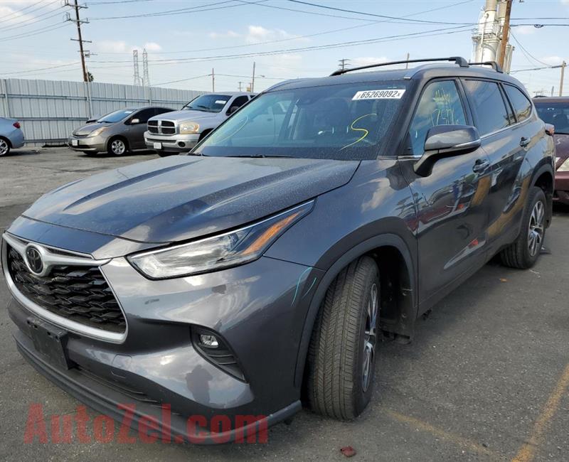 2021 Toyota Highlander Xle ..........  whatsaspp +971564415664