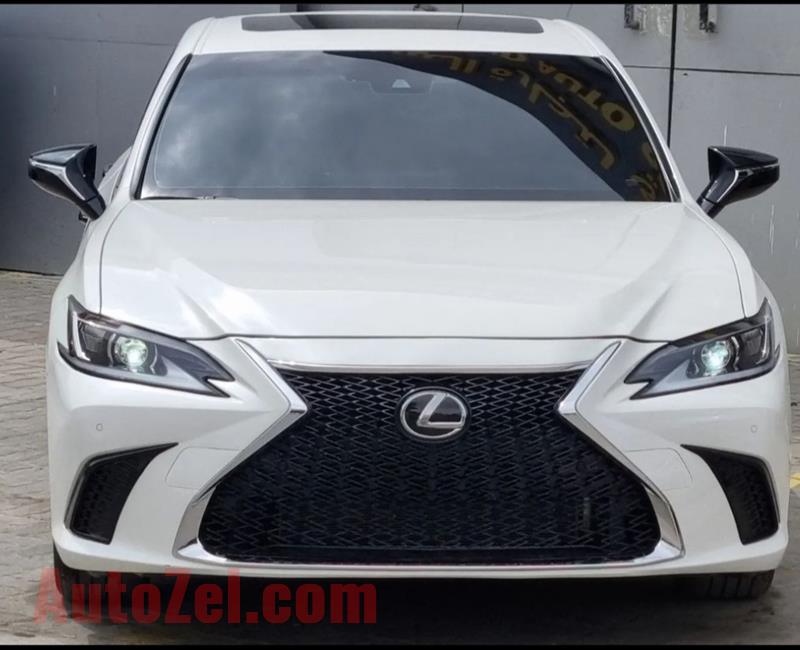 2019  LEXUS ES 200 JAPANNES SPEC ( Whatsapp 0971529171176)