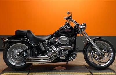 2009 HARLEY-DAVIDSON SOFTAIL CUSTOM FXSTC whatsapp me on...