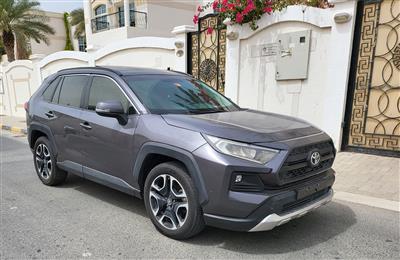 2020 Toyota rav4 full option gcc