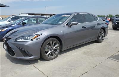 2021 Lexus ES 350 F SPORT..........whatsaspp +971564415664