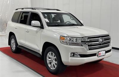 2019 Toyota Land Cruiser AWD... whatsapp......