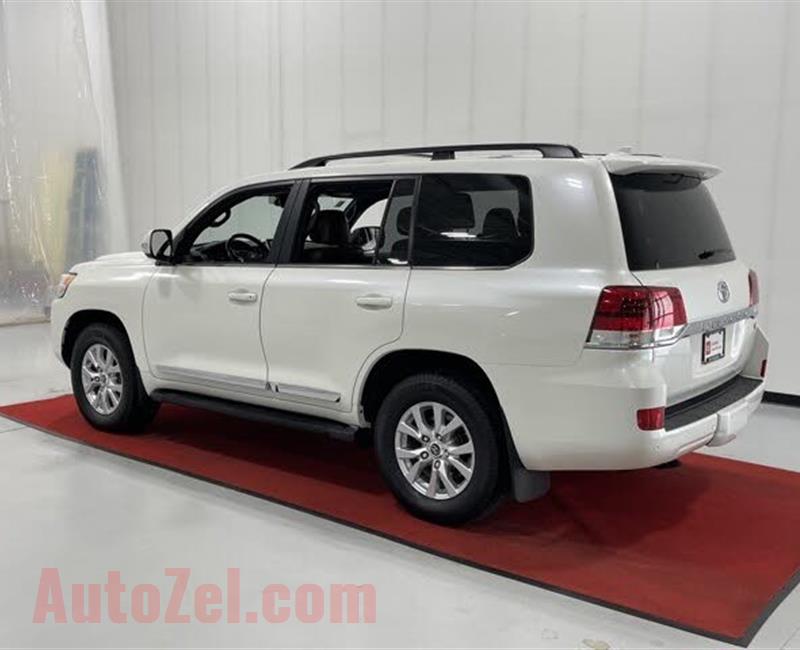 2019 Toyota Land Cruiser AWD... whatsapp... +1(438)255-3341