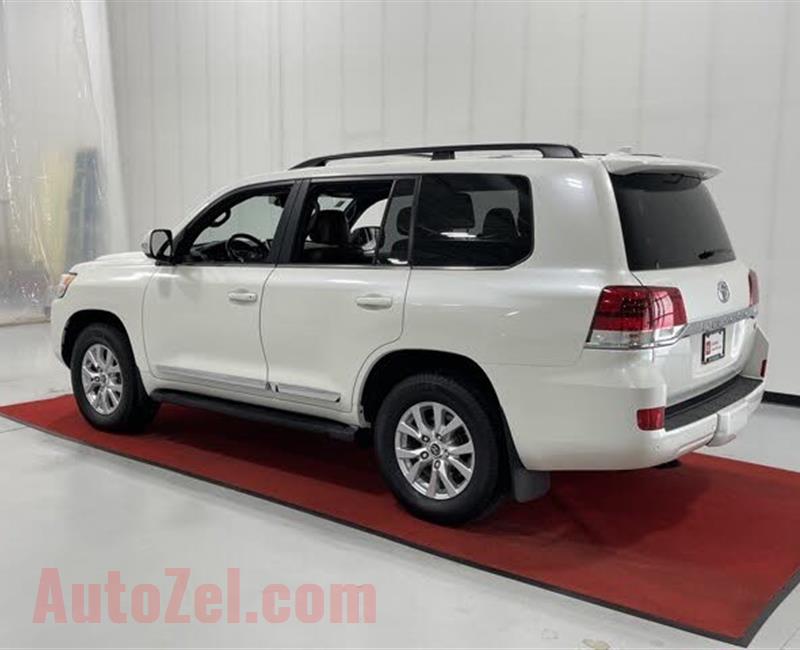 2019 Toyota Land Cruiser AWD... whatsapp... +1 438-255-3341