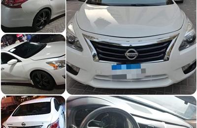 Nissan Altima 2013 good condition low mileage 4clender