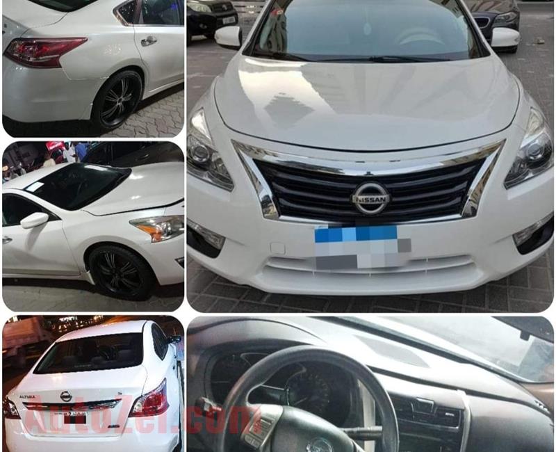 Nissan Altima 2013 good condition low mileage 4clender