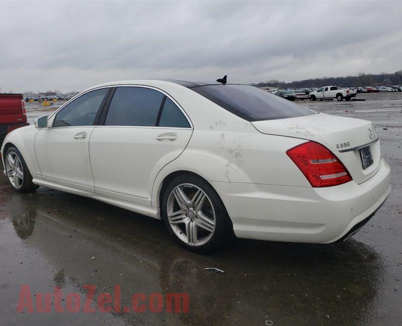 2013 Mercedes-Benz S 550 4mat 4.6L ............contact me on whatsaspp 0557266210