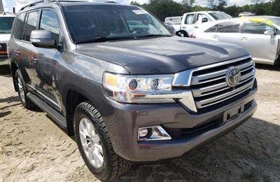 2018 Toyota Land Cruiser......contact me on whatsaspp...