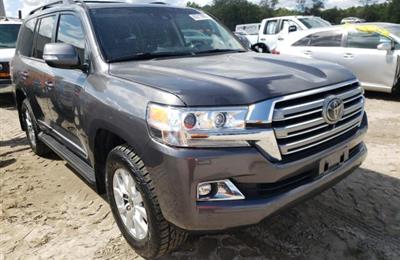 2018 Toyota Land Cruiser.........contact me on whatsaspp...