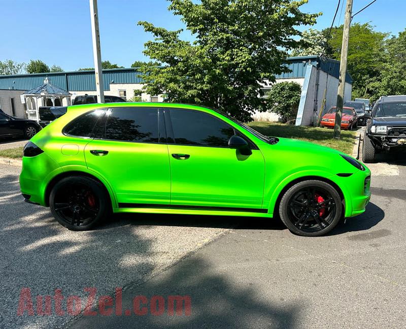 2013 Porsche 718 Cayenne GTS AWD