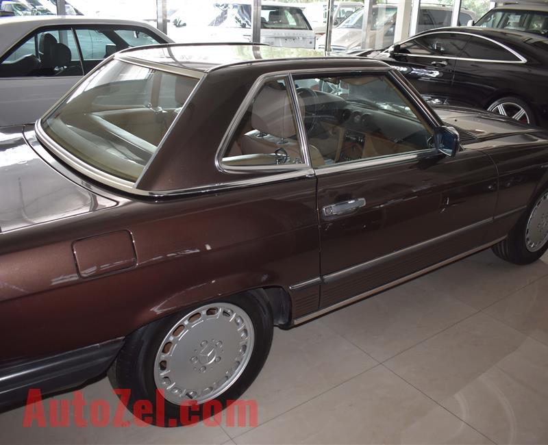 MERCEDES-BENZ SL560- BROWN COLOR