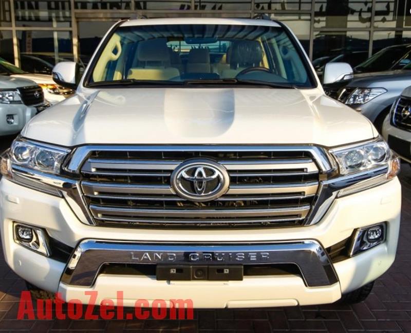 2014 TOYOTA LAND CRUISER GXR V8