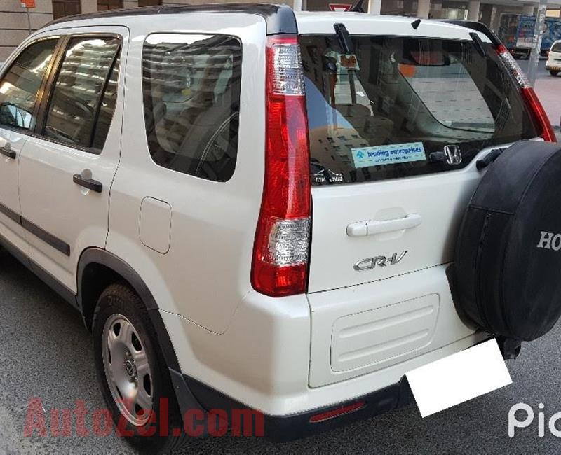 HONDA CRV 2006 LADY DRIVEN AL FUTTAIM