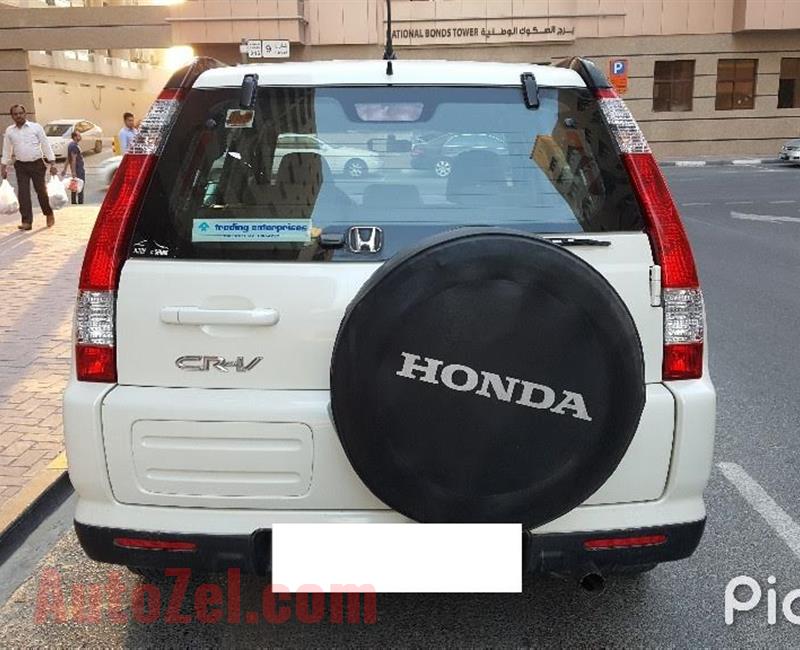 HONDA CRV 2006 LADY DRIVEN AL FUTTAIM